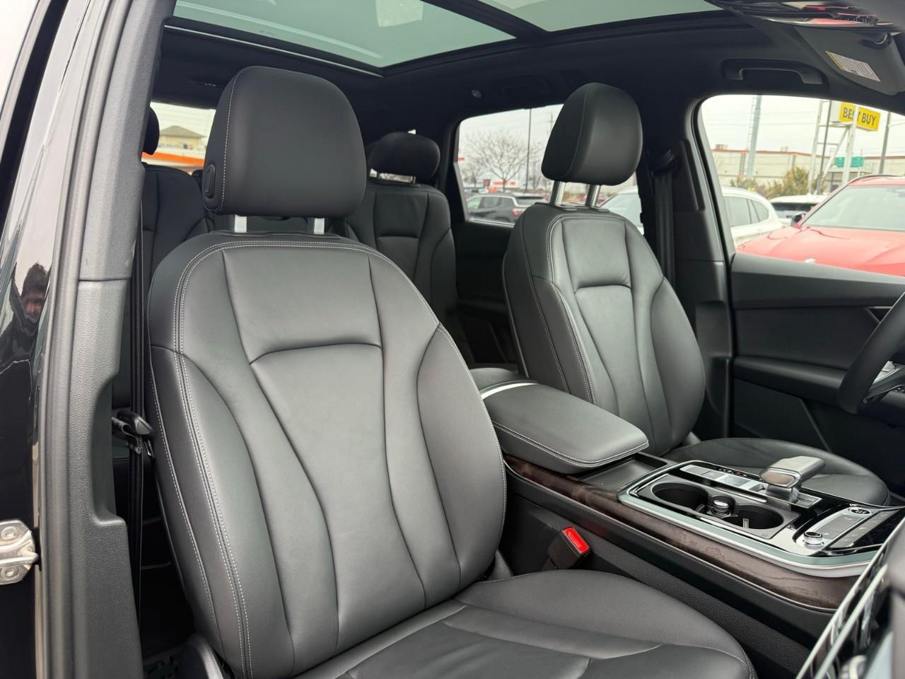 2025 Audi Q7 55 Photo