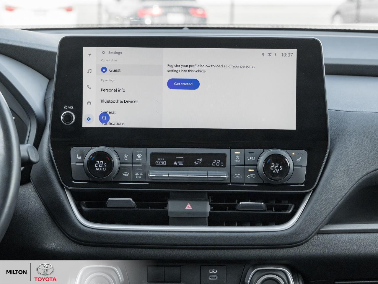 2024 Toyota Grand Highlander LEATHER HEATED STEERING 8 PASSENGER ONE OWNER TCUV Photo