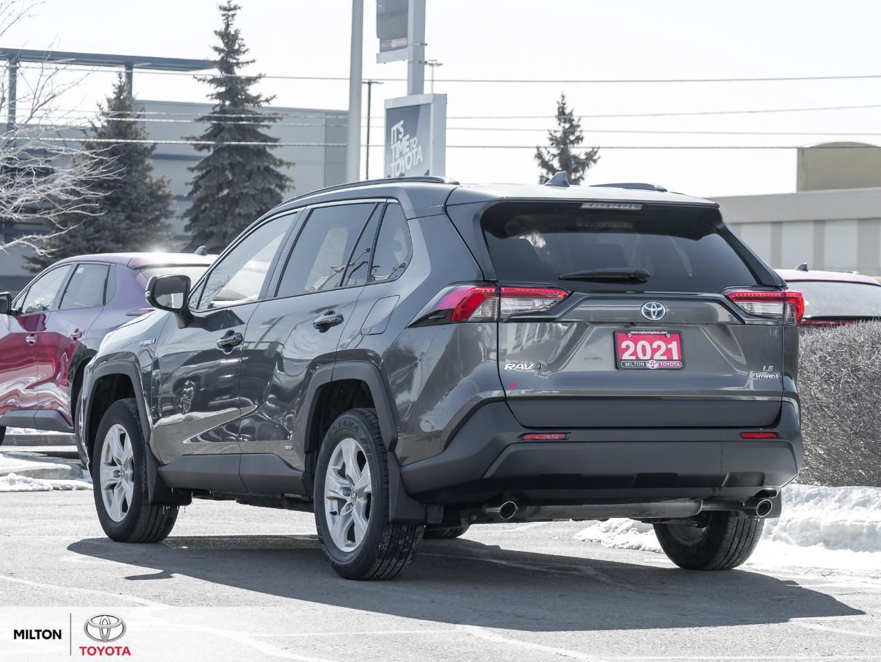 2021 Toyota RAV4 Hybrid HEATED SEATS BLIND SPOT CARPLAY ANDROID AUTO ONE O Photo4