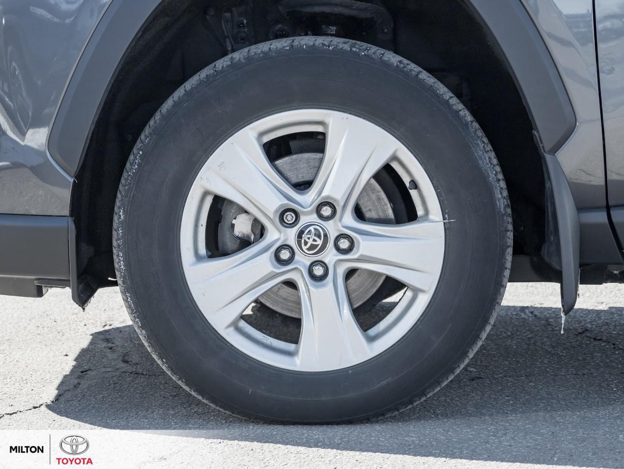 2021 Toyota RAV4 Hybrid HEATED SEATS BLIND SPOT CARPLAY ANDROID AUTO ONE O Photo