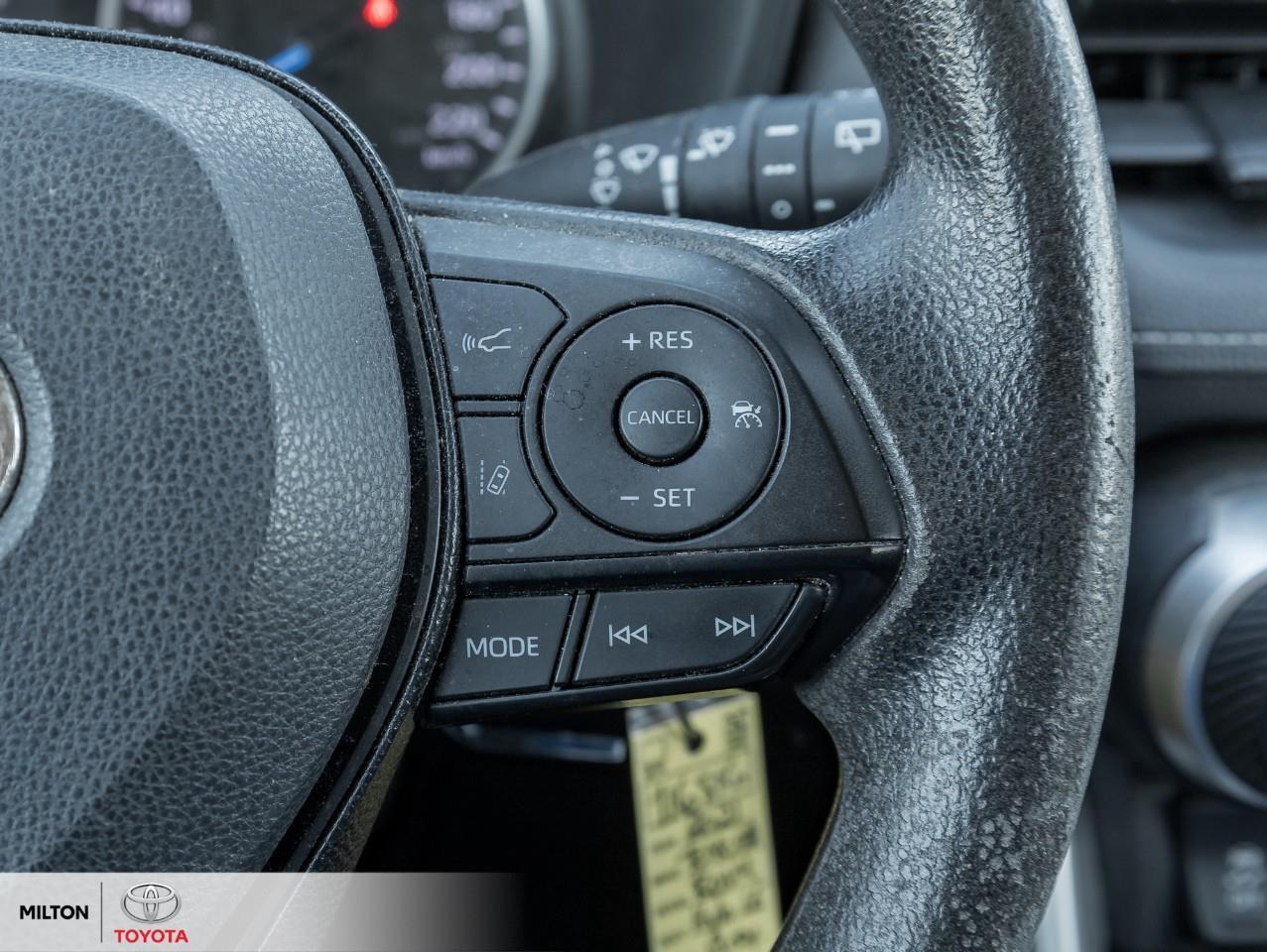 2021 Toyota RAV4 Hybrid HEATED SEATS BLIND SPOT CARPLAY ANDROID AUTO ONE O Photo