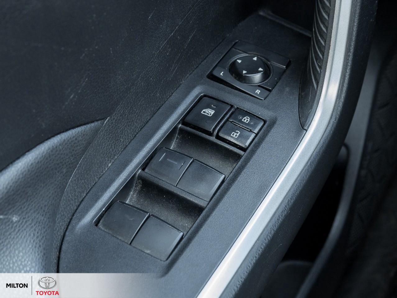 2021 Toyota RAV4 Hybrid HEATED SEATS BLIND SPOT CARPLAY ANDROID AUTO ONE O Photo