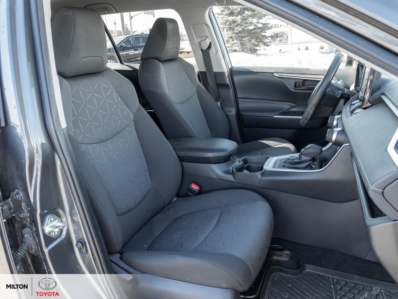 2021 Toyota RAV4 Hybrid HEATED SEATS BLIND SPOT CARPLAY ANDROID AUTO ONE O Photo