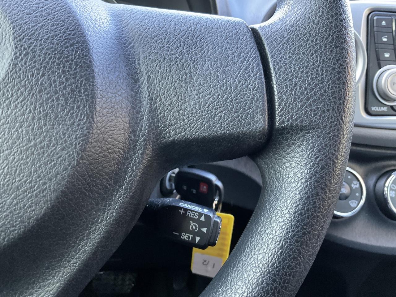 2013 Toyota Yaris LE 5-Door AT - BLUETOOTH! CRUISE! LOW MILEAGE! Photo