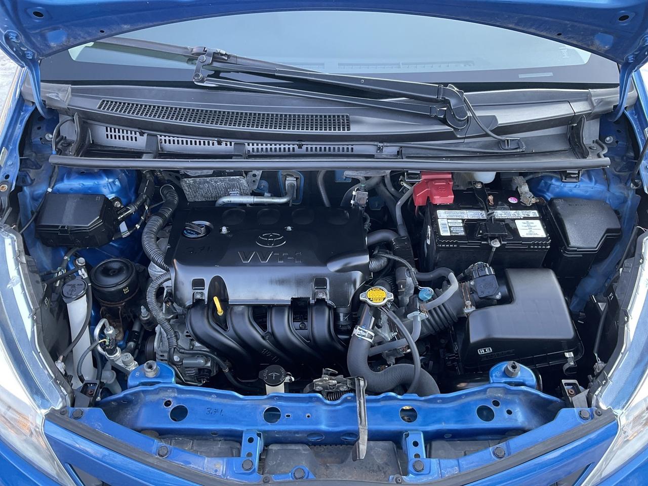 2013 Toyota Yaris LE 5-Door AT - BLUETOOTH! CRUISE! LOW MILEAGE! Photo