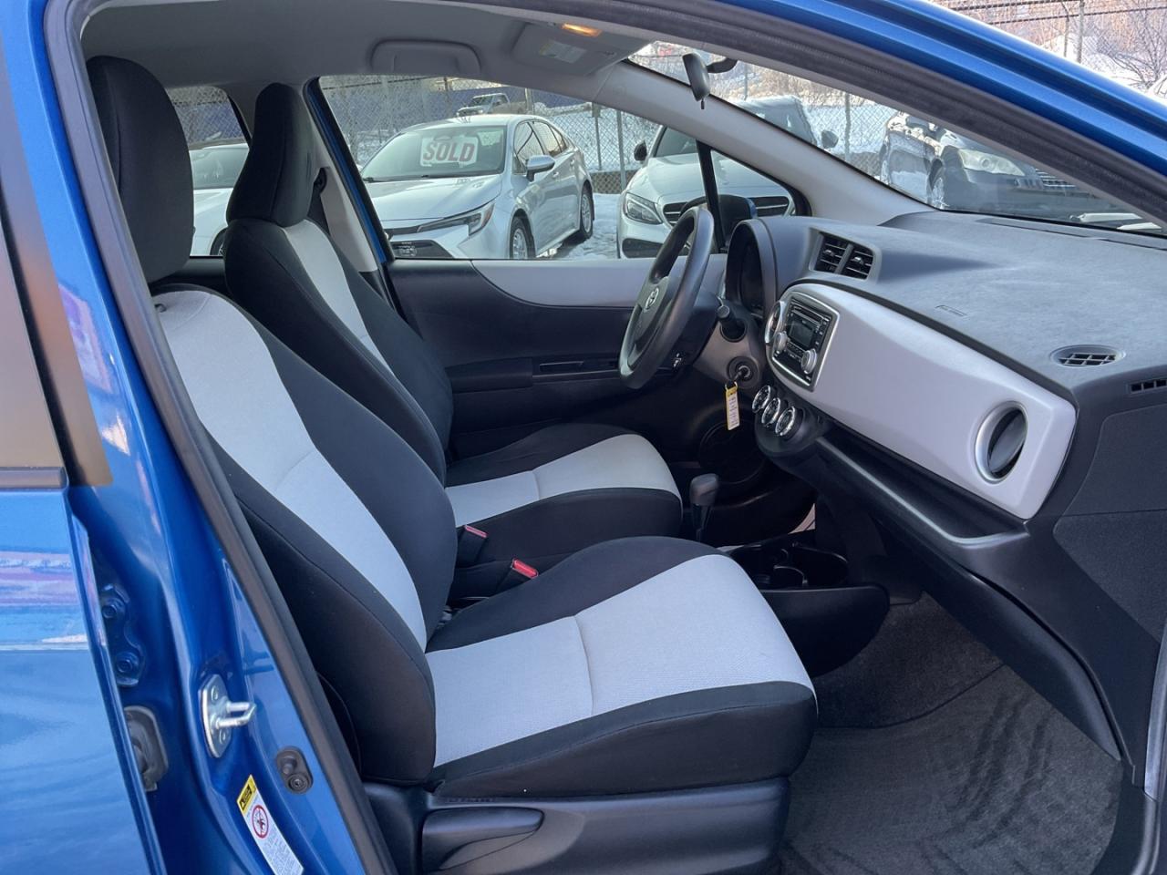 2013 Toyota Yaris LE 5-Door AT - BLUETOOTH! CRUISE! LOW MILEAGE! Photo