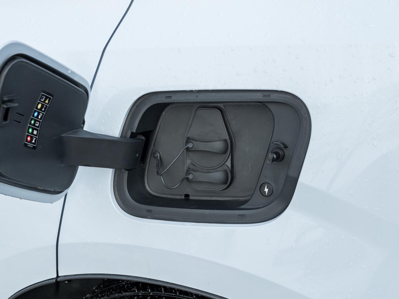 2025 Volvo EX30 Single Motor Extended Range ULTRA-2 SETS OF WHEELS Photo