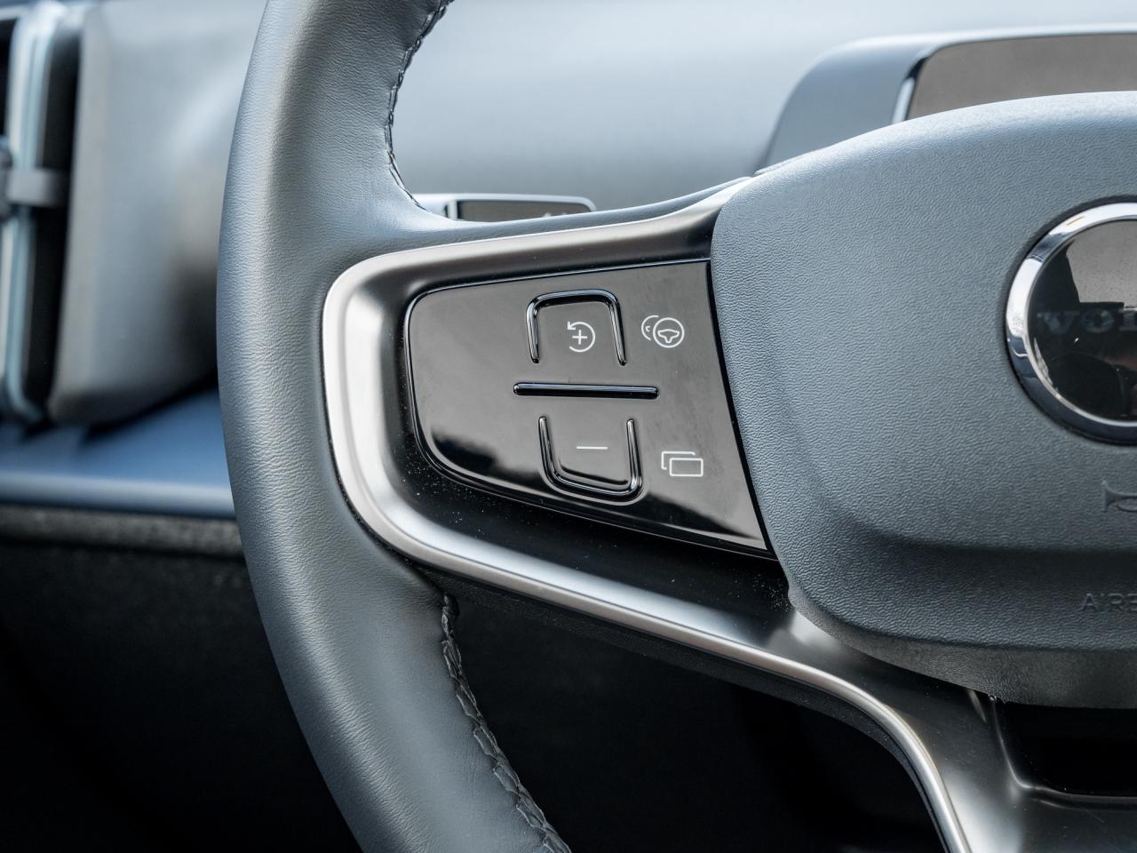 2025 Volvo EX30 Single Motor Extended Range ULTRA-2 SETS OF WHEELS Photo