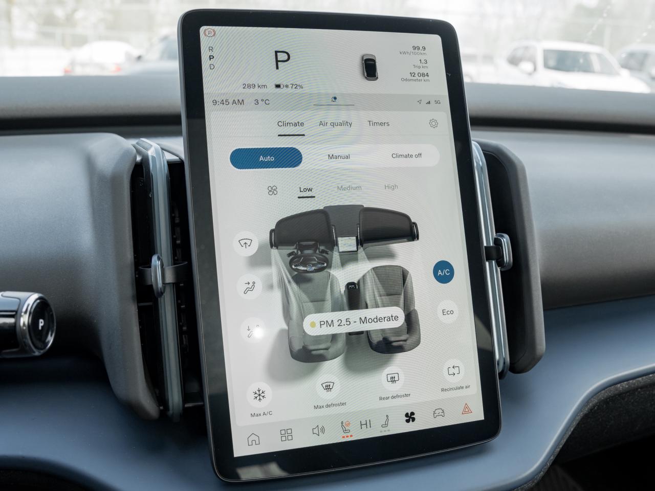 2025 Volvo EX30 Single Motor Extended Range ULTRA-2 SETS OF WHEELS Photo