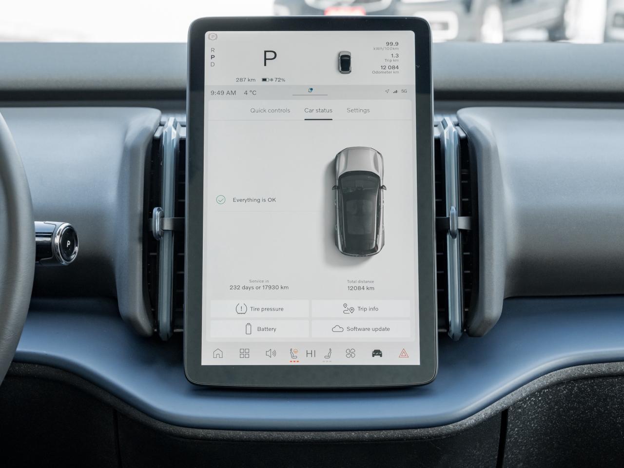 2025 Volvo EX30 Single Motor Extended Range ULTRA-2 SETS OF WHEELS Photo