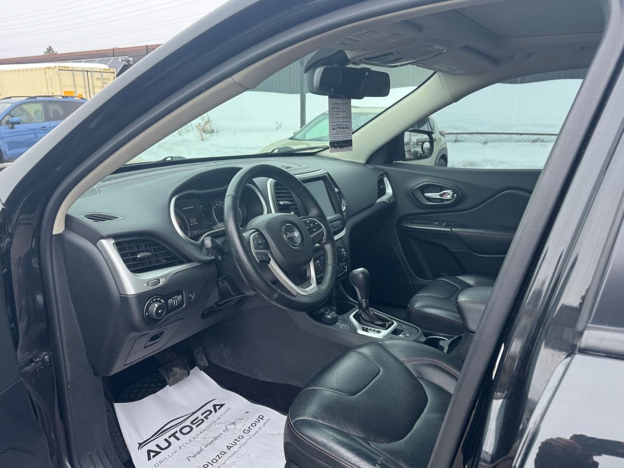 2016 Jeep Cherokee TRAILHAWK   CLEAN CARFAX   HEATED LEATHER FRONT SE Photo