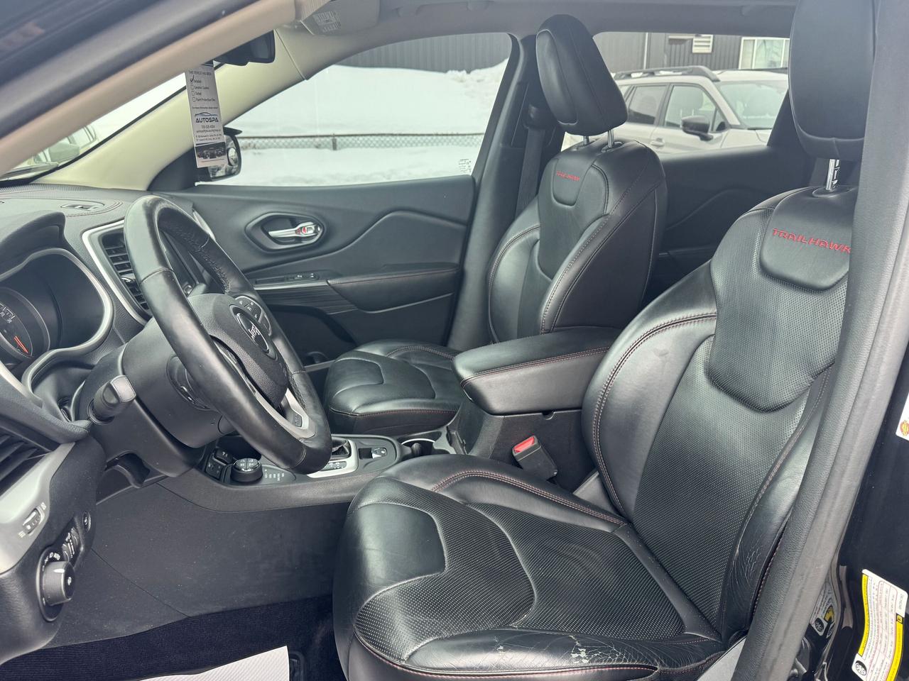 2016 Jeep Cherokee TRAILHAWK   CLEAN CARFAX   HEATED LEATHER FRONT SE Photo