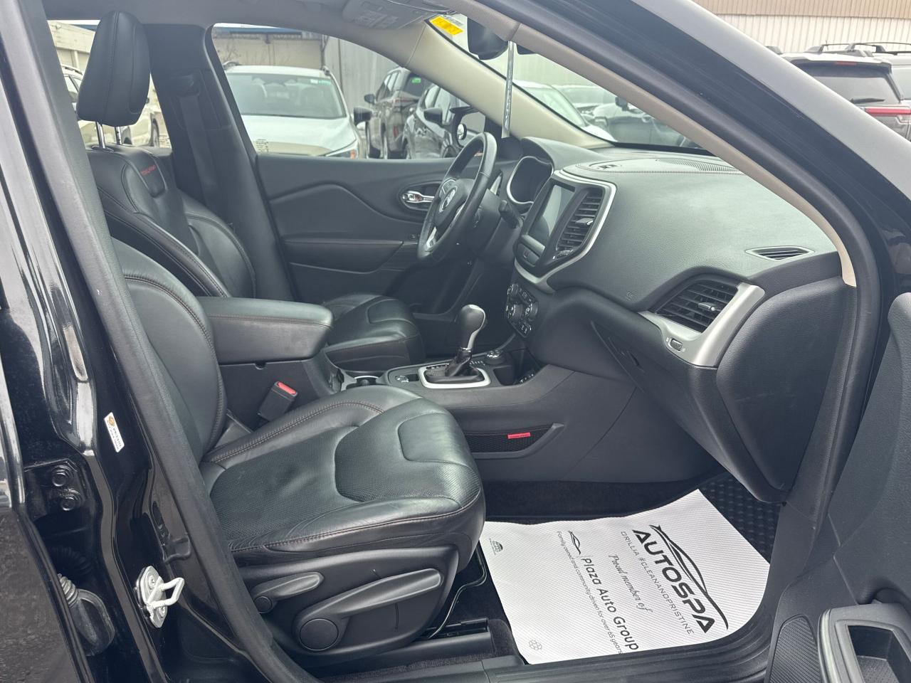 2016 Jeep Cherokee TRAILHAWK   CLEAN CARFAX   HEATED LEATHER FRONT SE Photo