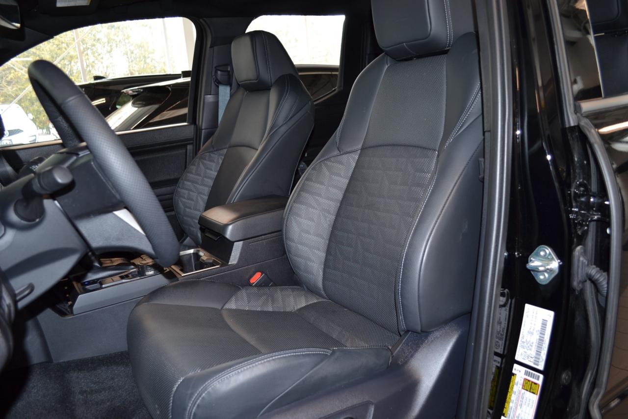 2025 Toyota TACOMA HYBRID  Photo