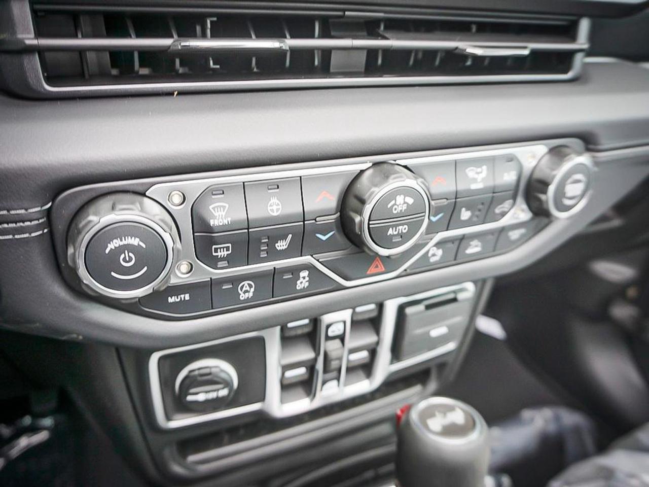 2026 Jeep Wrangler  Photo