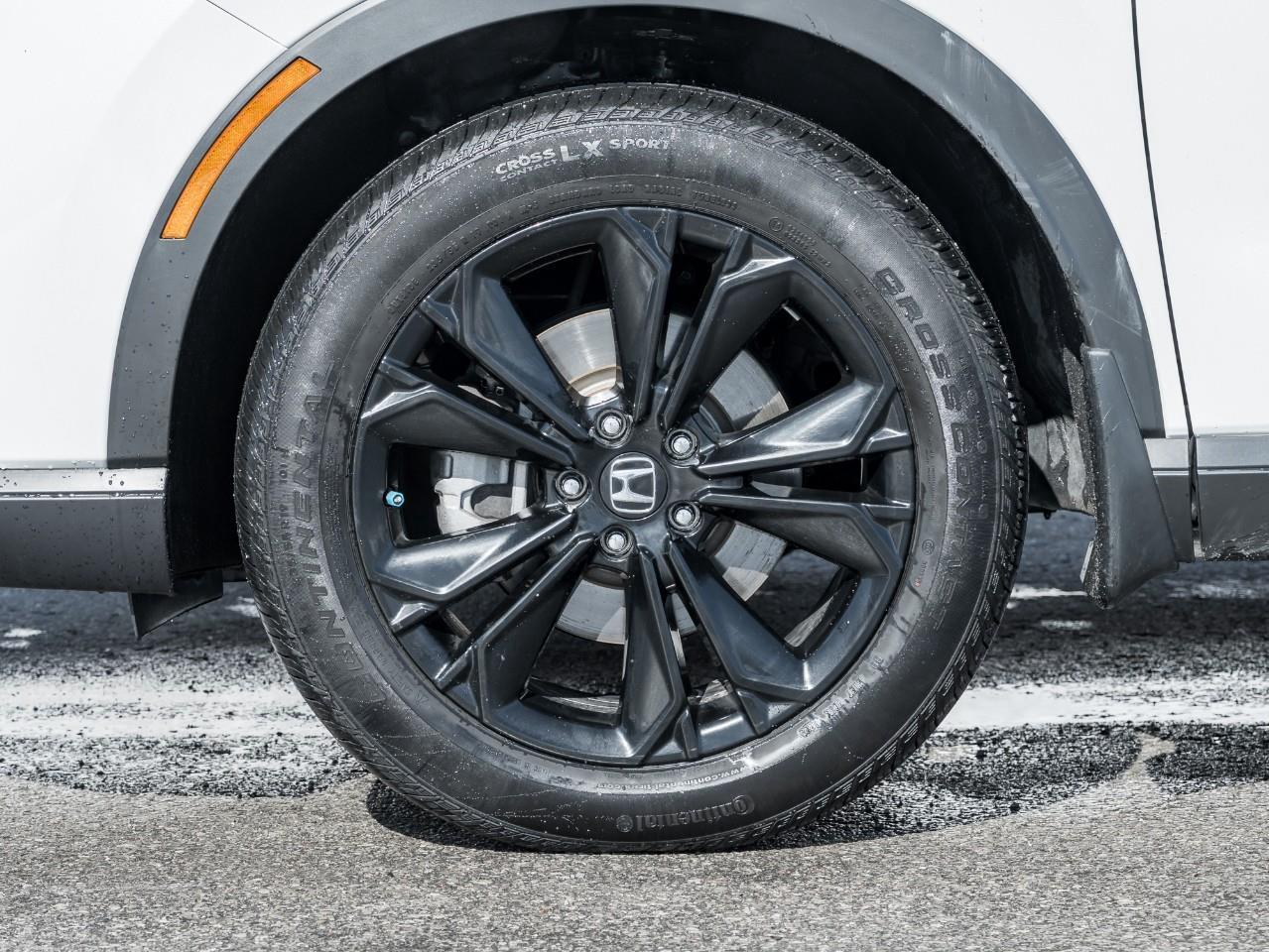 2023 Honda CR-V Hybrid Touring 4dr All-Wheel Drive Photo