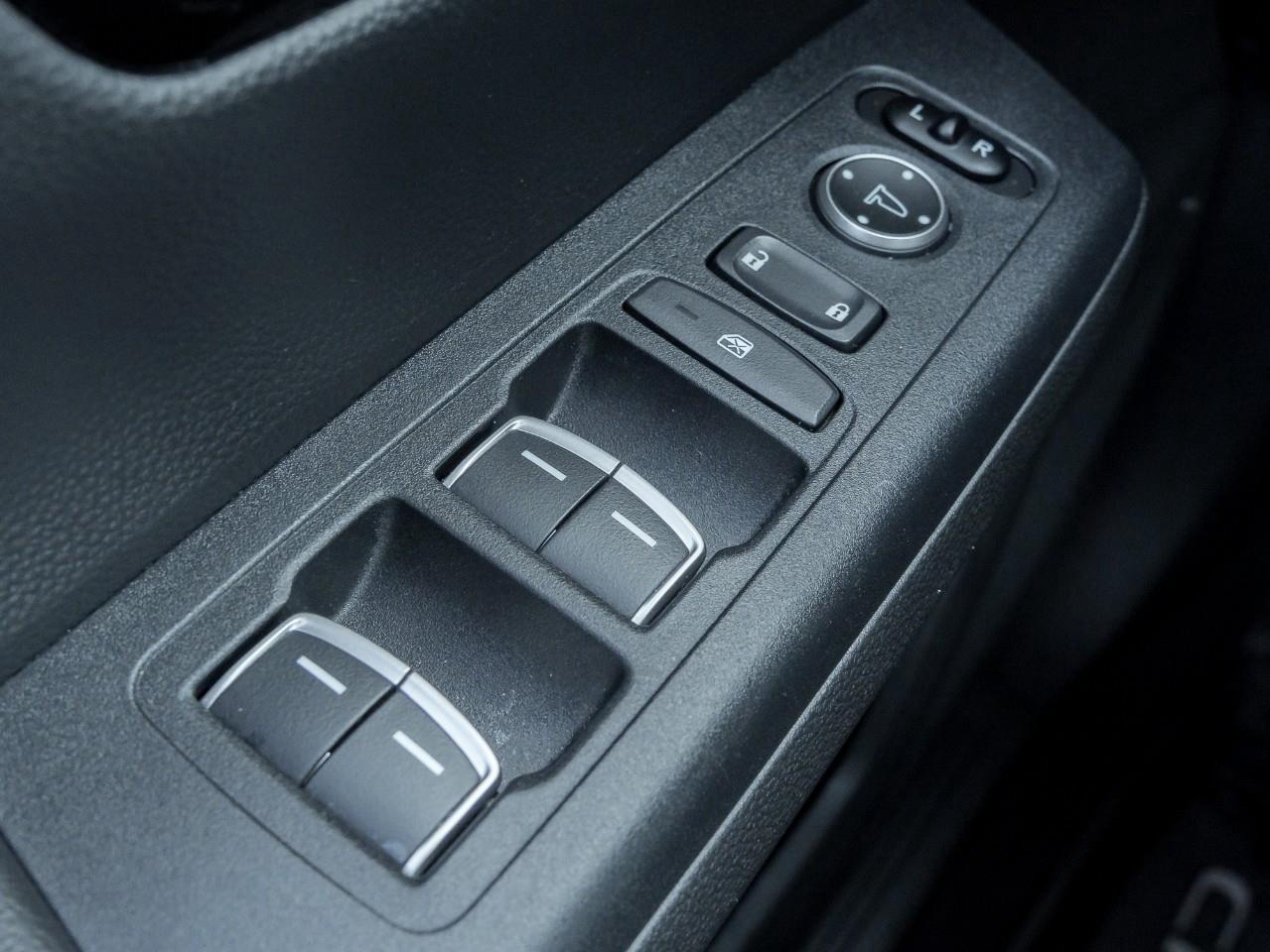 2023 Honda CR-V Hybrid Touring 4dr All-Wheel Drive Photo