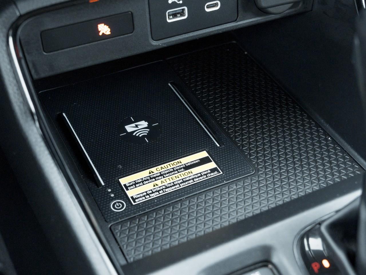 2023 Honda CR-V Hybrid Touring 4dr All-Wheel Drive Photo