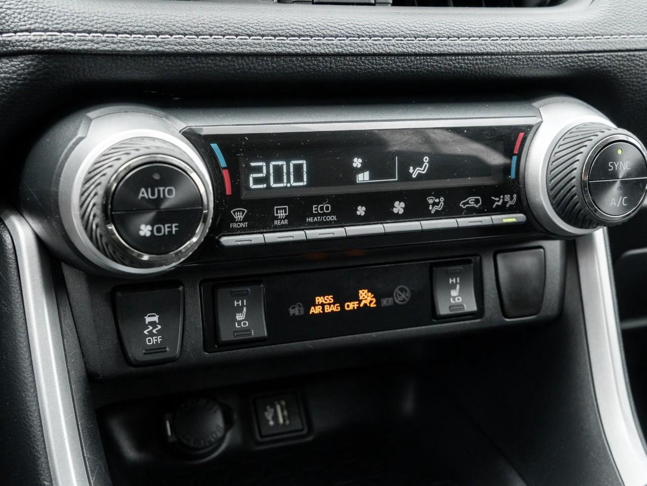 2025 Toyota RAV4 Hybrid LE 4dr All-Wheel Drive Photo