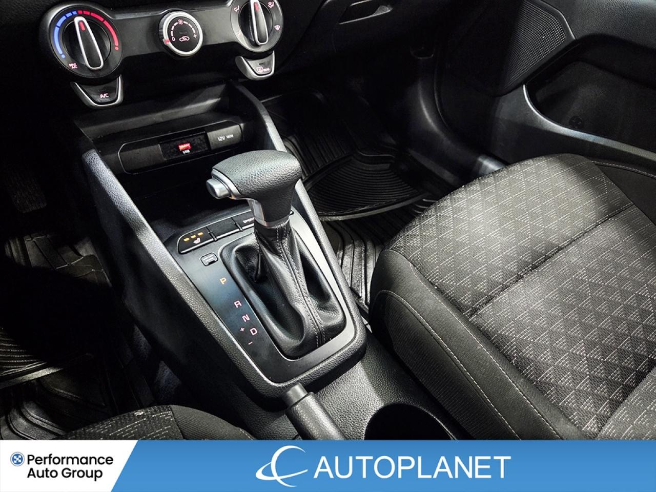 2021 Kia Rio 5-door LX Premium, Back Up Cam, Heated Seats! Photo