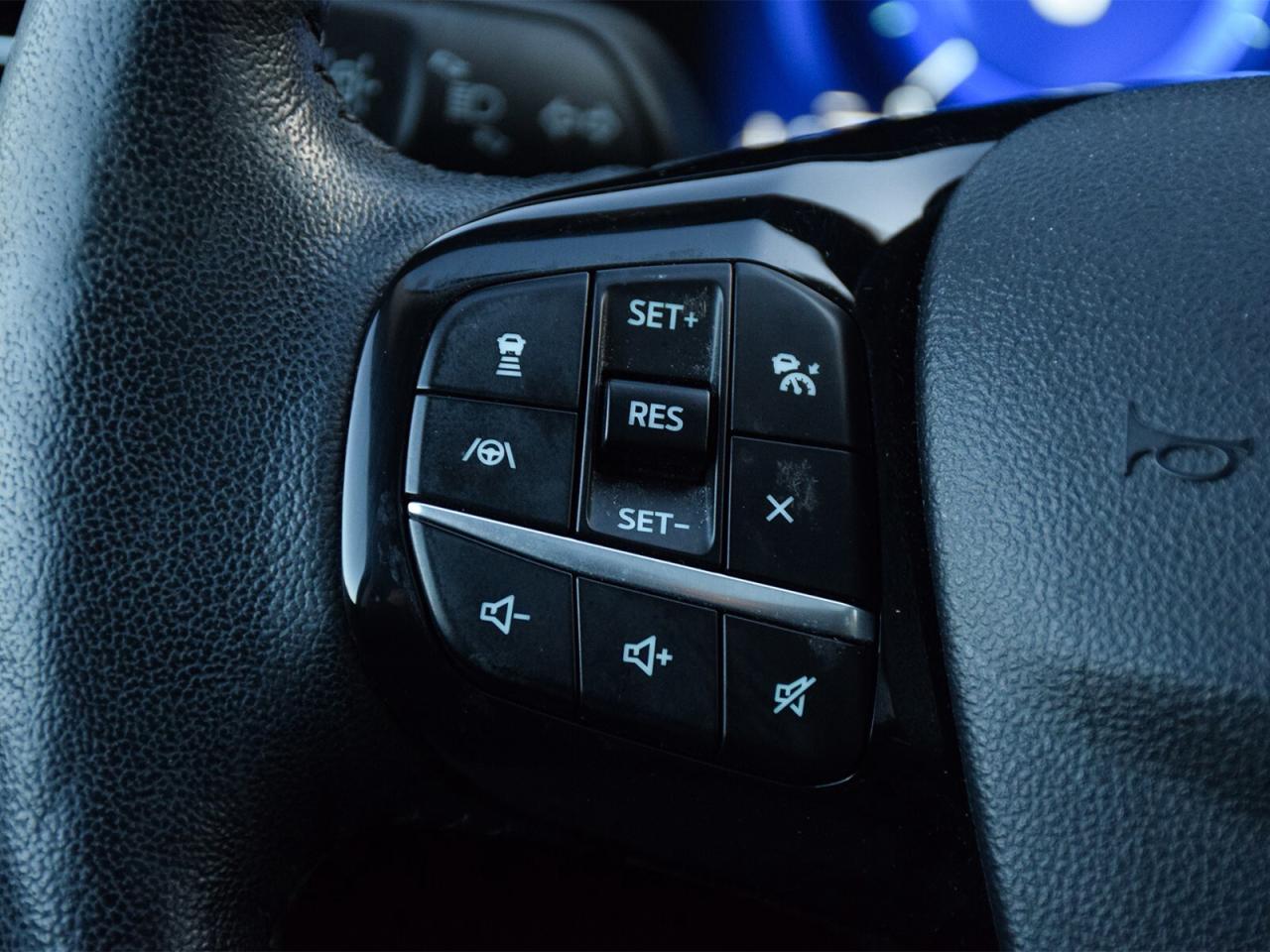 2021 Ford Escape One Owner   Low KM   Clean Carfax Photo