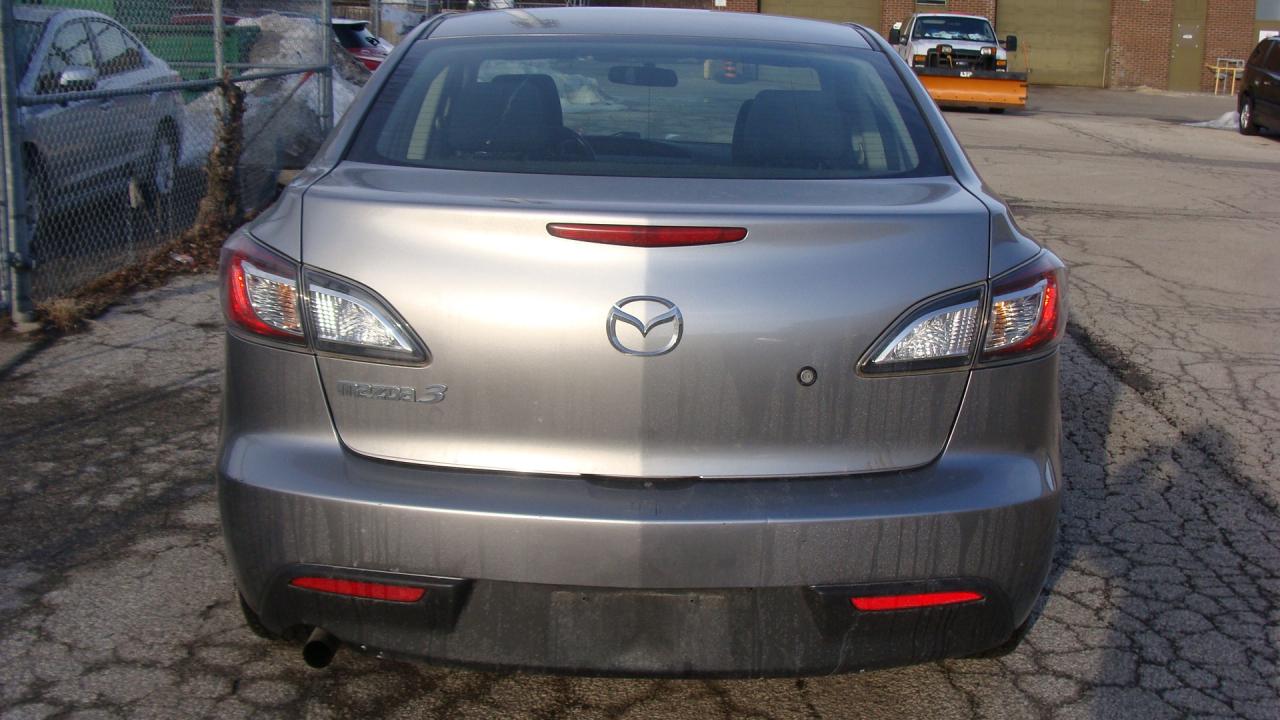 2010 Mazda MAZDA3 4dr Sdn Man GX*NEW PRICE!*DRIVES GREAT!* Photo