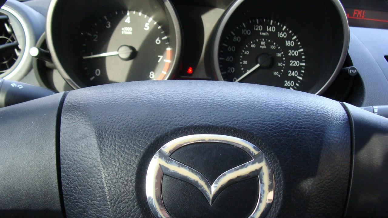 2010 Mazda MAZDA3 4dr Sdn Man GX*NEW PRICE!*DRIVES GREAT!* Photo