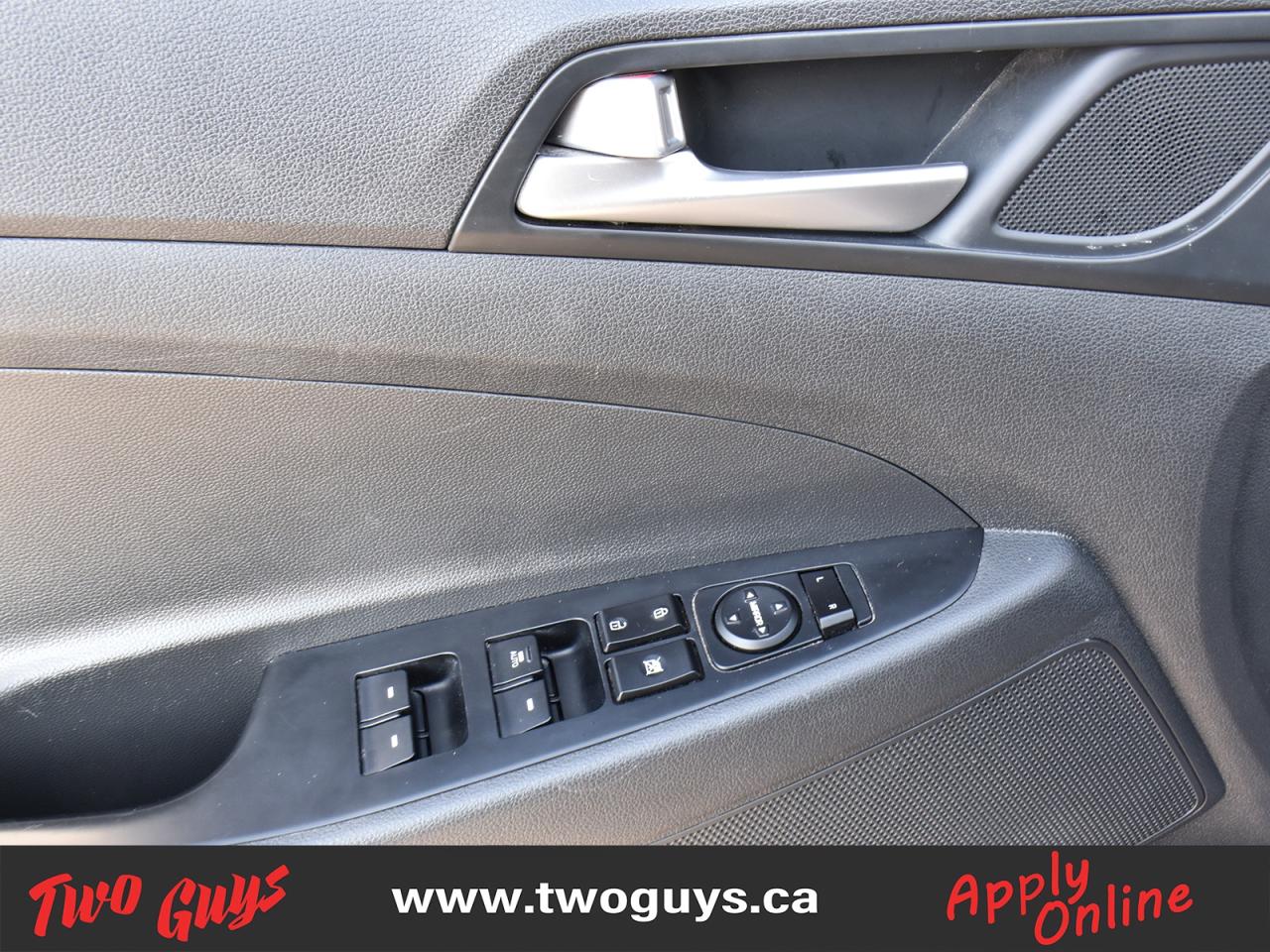 2019 Hyundai Tucson Preferred w/Trend Pkg AWD Panoroof Back Up Cam Photo