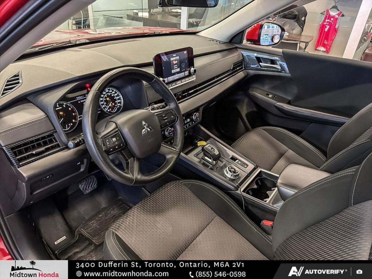 2022 Mitsubishi Outlander ONE OWNER I LG INFO SCREEN I 3RD ROW SEATS Photo