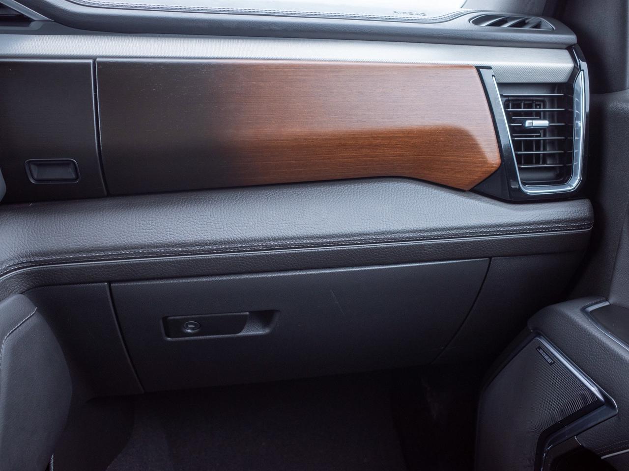 2025 GMC Sierra 1500 Denali - Heated Seats   Rain Sensing Wipers Photo