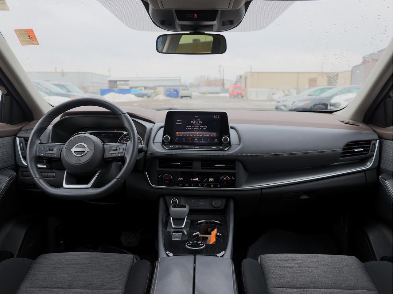 2023 Nissan Rogue SV AWD   Panoramic Roof   Climate Ctrl   Pwr Seat Photo