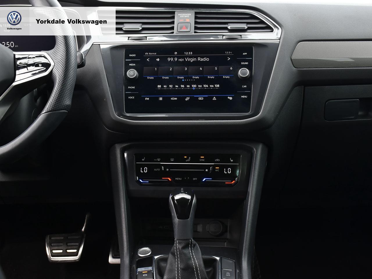 2022 Volkswagen Tiguan  Photo