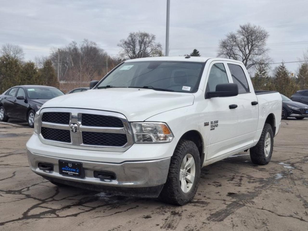 Used 2023 RAM 1500 Classic SLT 4x4 | 5.7L Hemi | Tow Hitch + Trailer Brake Controller | Cruise Control | and More ! for sale in Guelph, ON