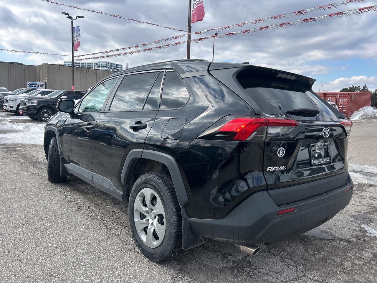 2019 Toyota RAV4 LE, Pre-Collision, Lane Departure Alert, LSD Photo