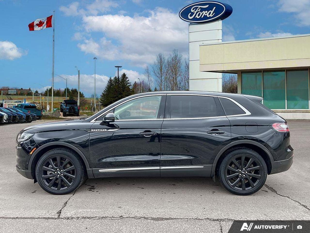 2023 Lincoln Nautilus Reserve   ONE OWNER   MOONROOF   LEATHER Photo3