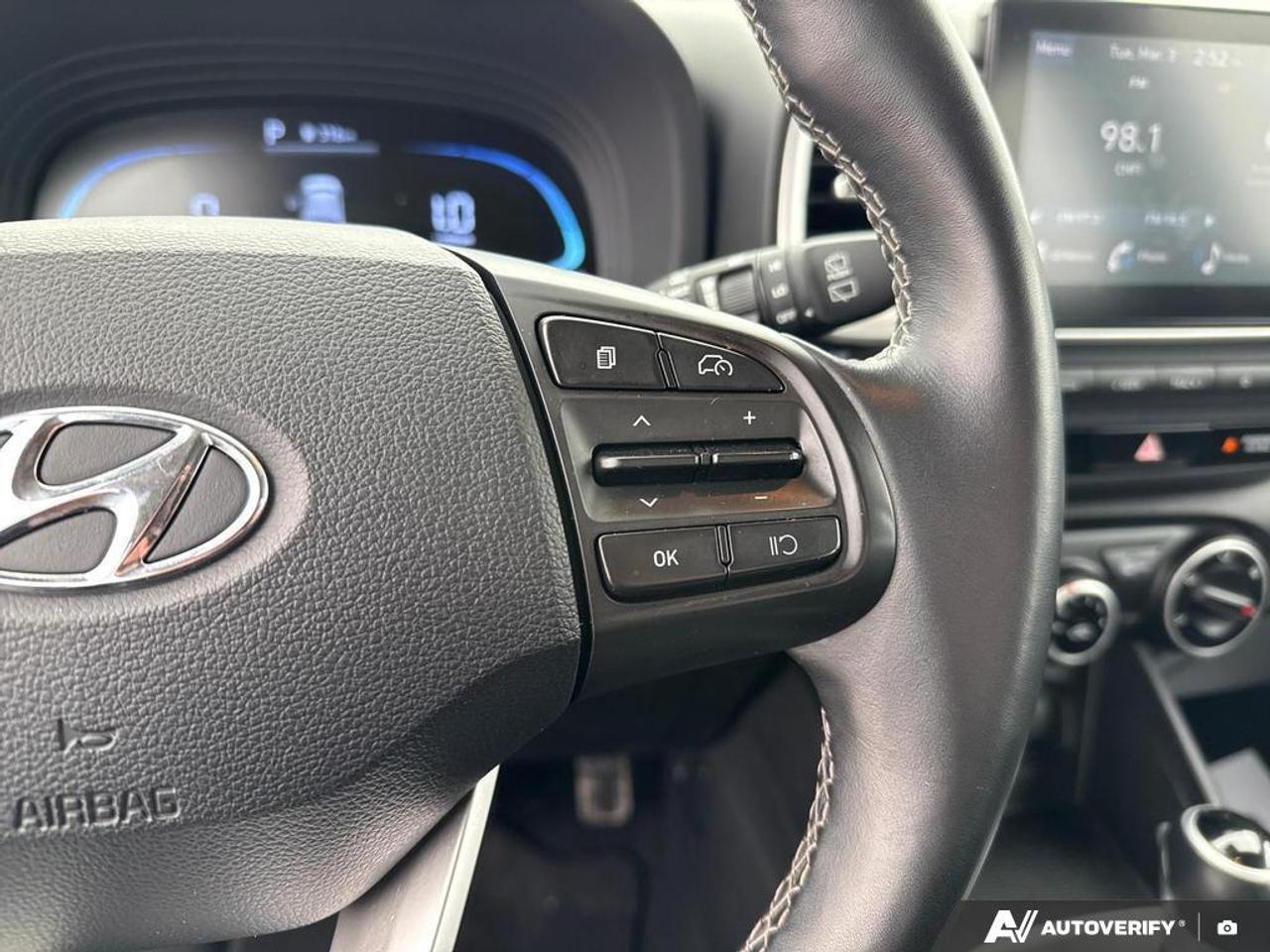 2024 Hyundai Venue Preferred BACKUP CAM   HEATED SEATS   LANE ASSIST Photo