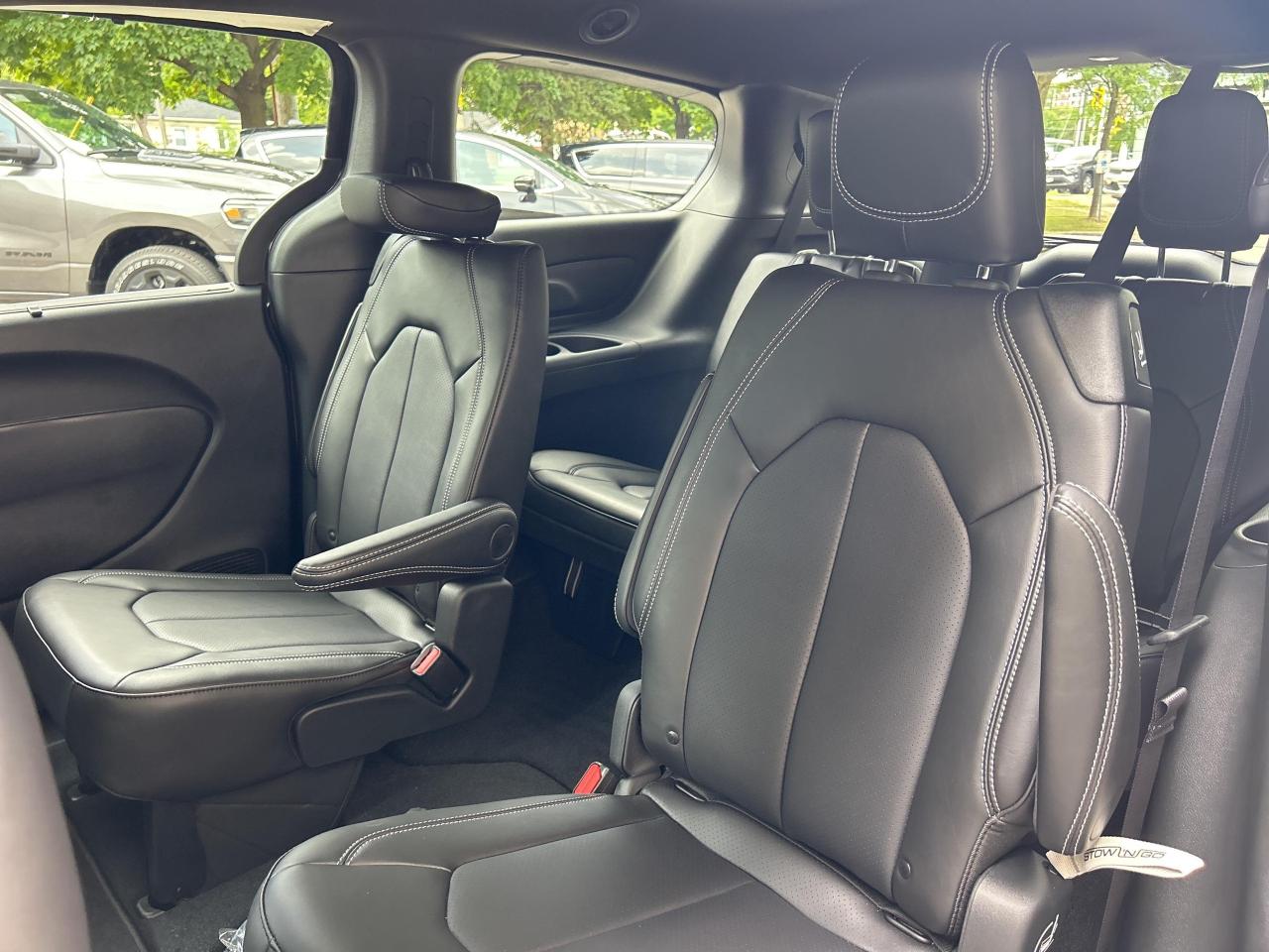 2025 Chrysler Grand Caravan SXT Front-Wheel Drive Passenger Van Photo