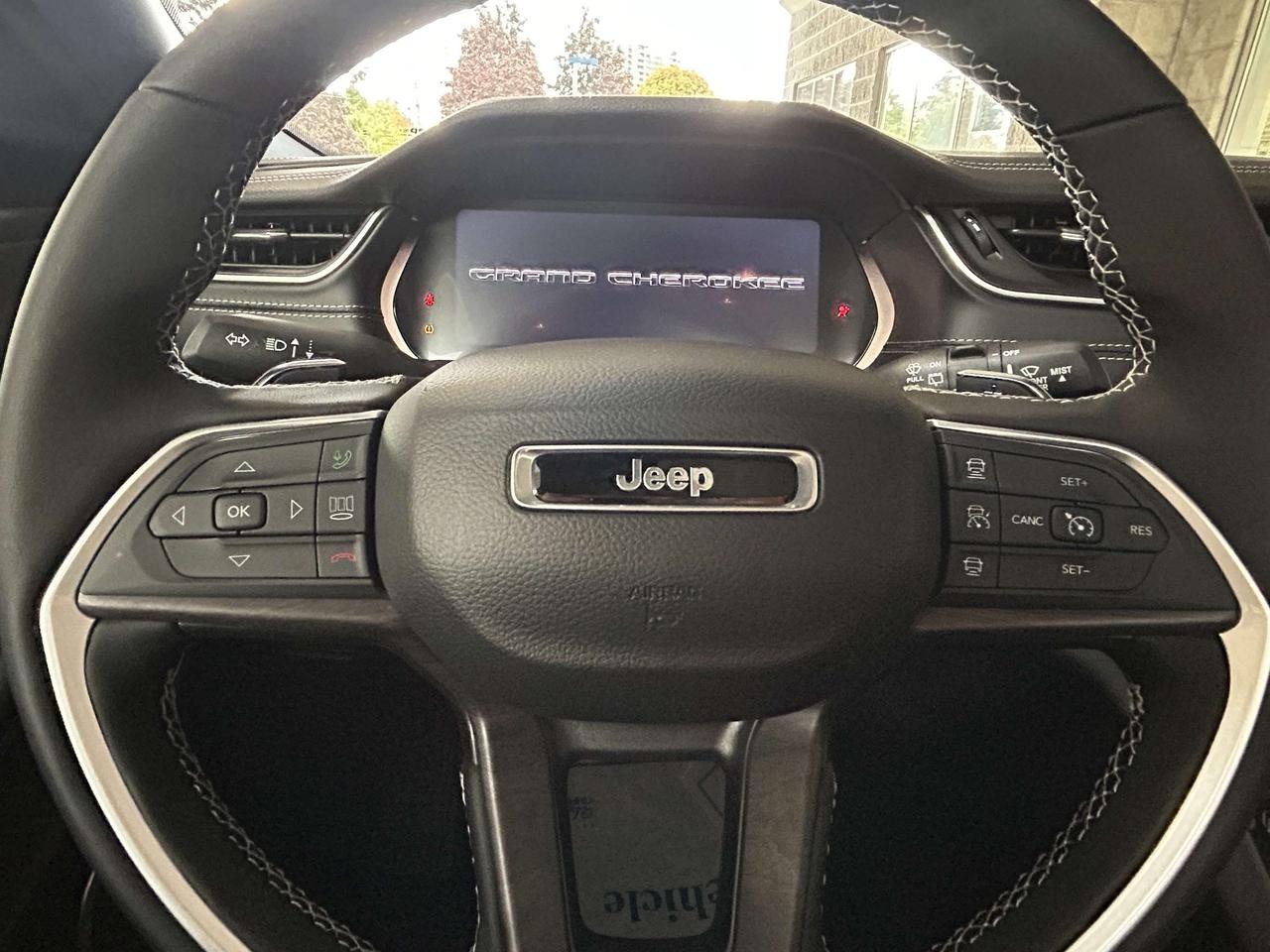 2025 Jeep Grand Cherokee Limited 4dr 4x4 Photo