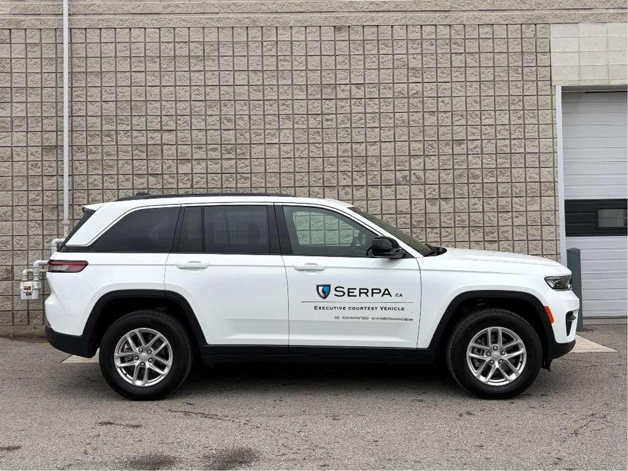 2025 Jeep Grand Cherokee Laredo 4dr 4x4 Photo2