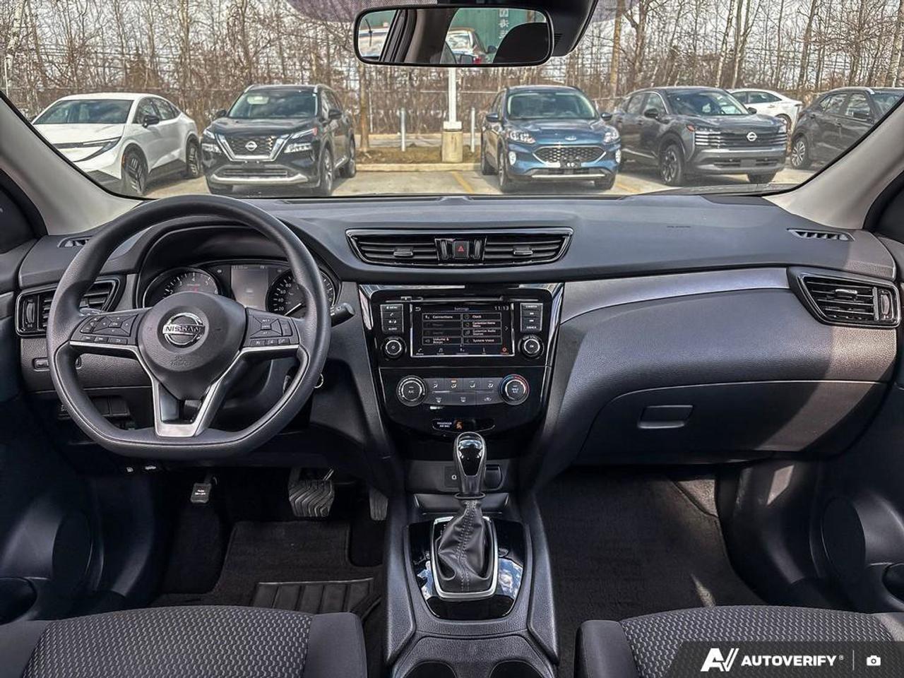 2023 Nissan Qashqai S   Apple Car Play   Alloy Rims   Heated Seats Photo