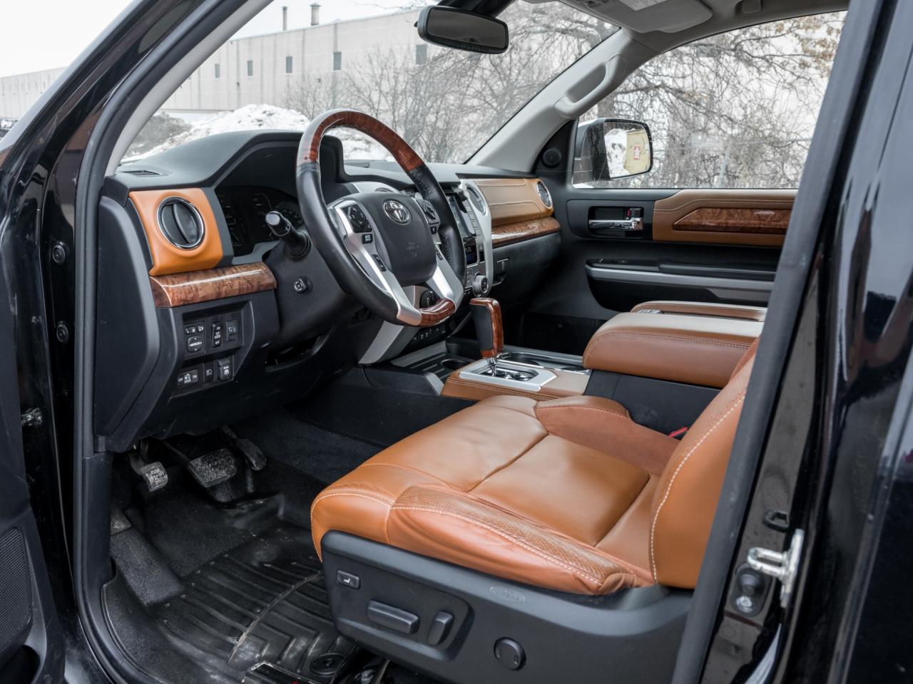 2021 Toyota Tundra 4x4 Crewmax Platinum, No Accident, Nav, Camera, Le Photo