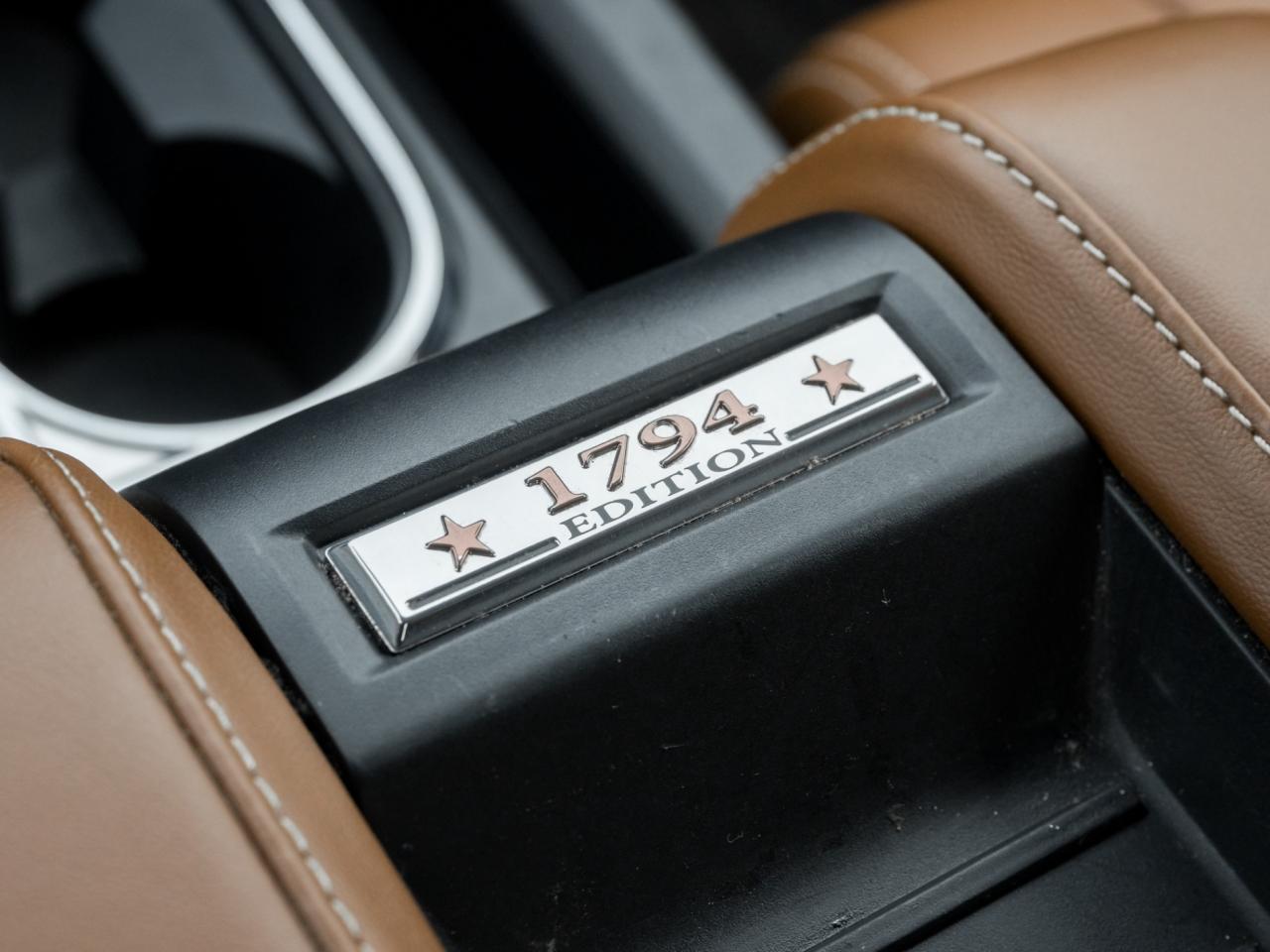 2021 Toyota Tundra 4x4 Crewmax Platinum, No Accident, Nav, Camera, Le Photo