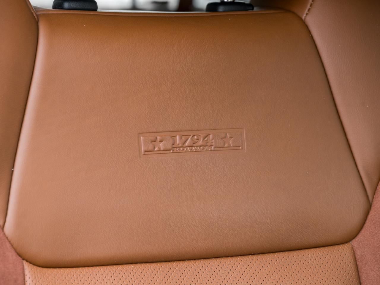 2021 Toyota Tundra 4x4 Crewmax Platinum, No Accident, Nav, Camera, Le Photo