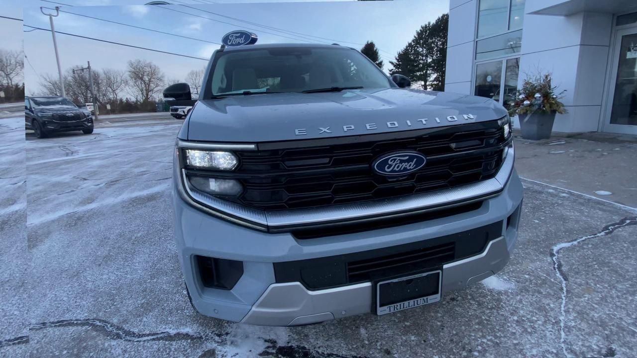 2026 Ford Expedition Platinum Max Photo