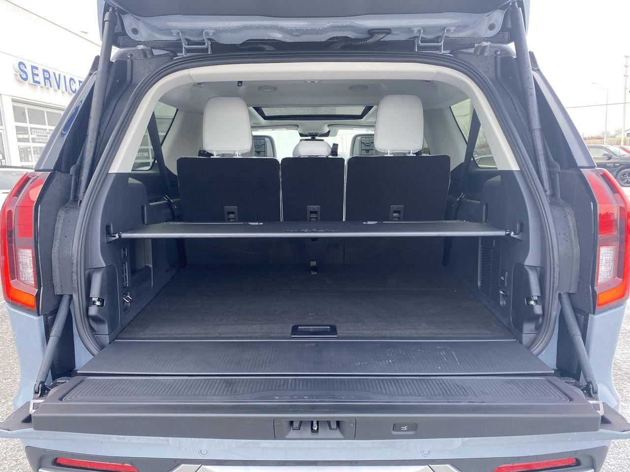 2026 Ford Expedition Platinum Max Photo