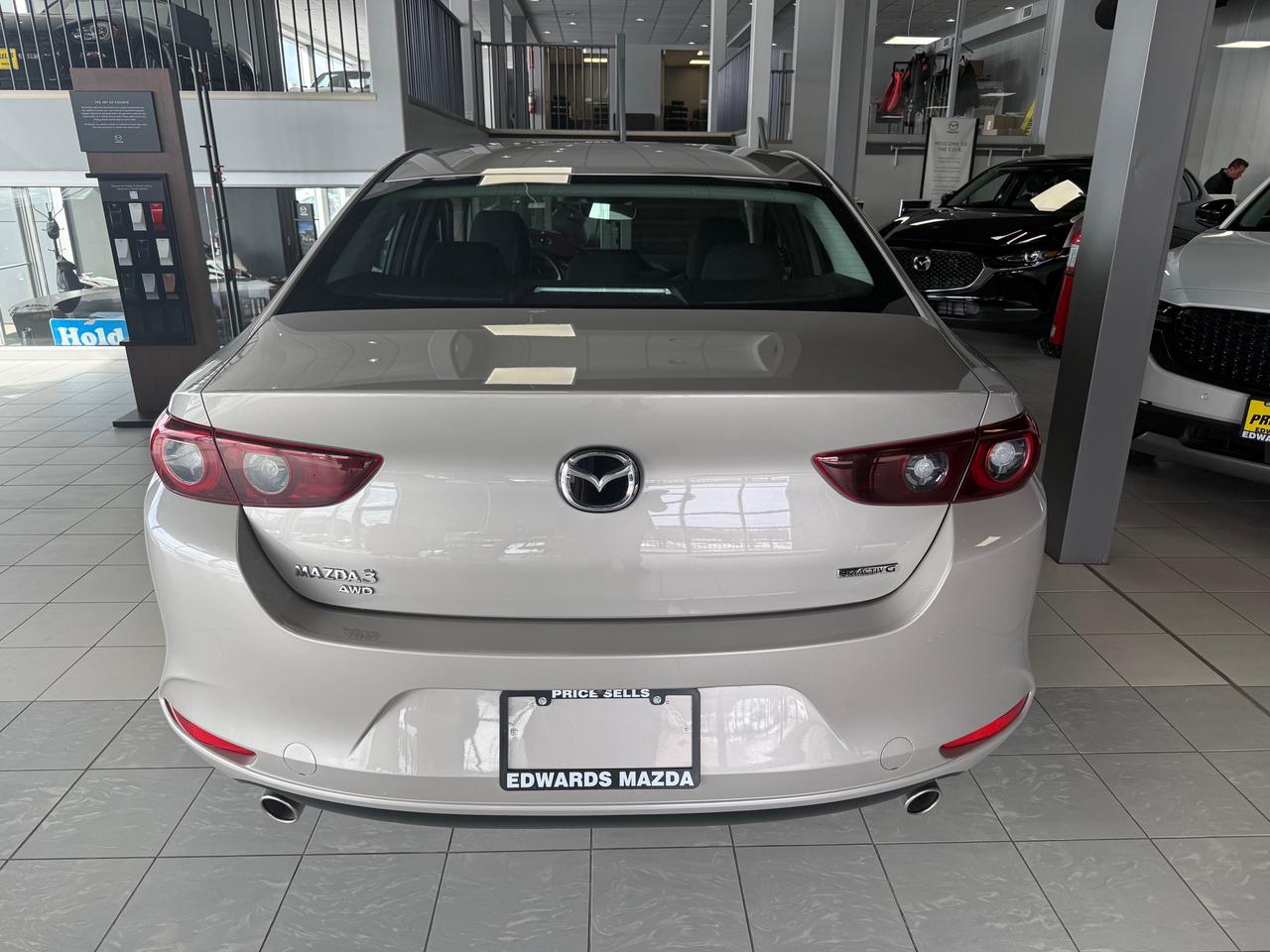 2022 Mazda 3 GS (A6) 4dr i-ACTIV All-Wheel Drive Sedan Photo2