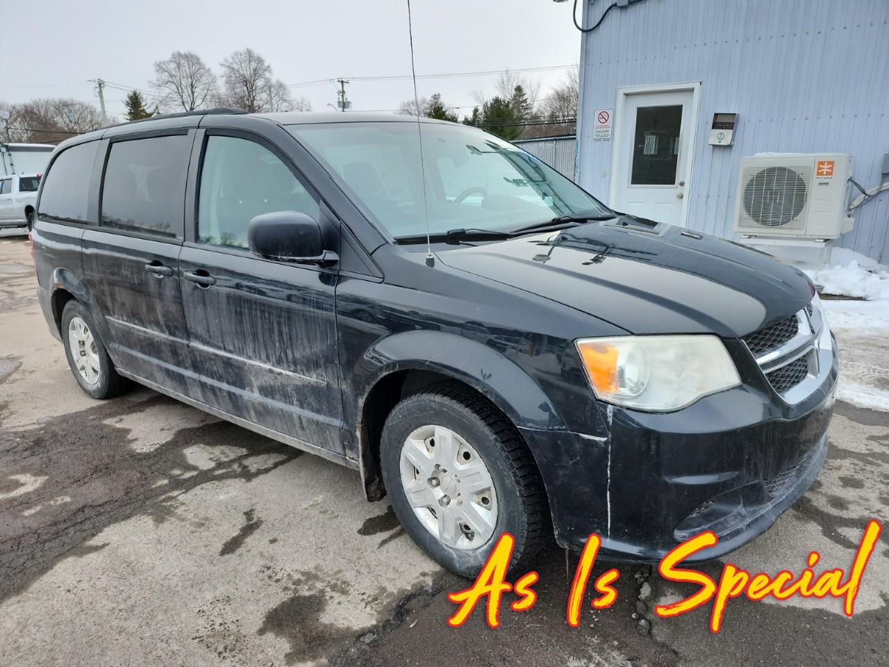 2013 Dodge Grand Caravan SE/SXT Passenger Van Photo