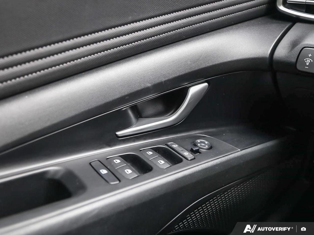 2021 Hyundai Elantra Ultimate Tech 4dr Sedan Photo