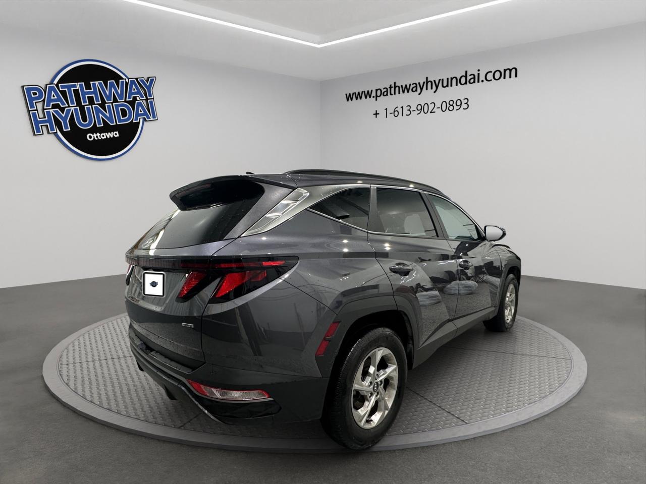 2024 Hyundai Tucson Preferred | Reverse Cam | Heated Seats Photo