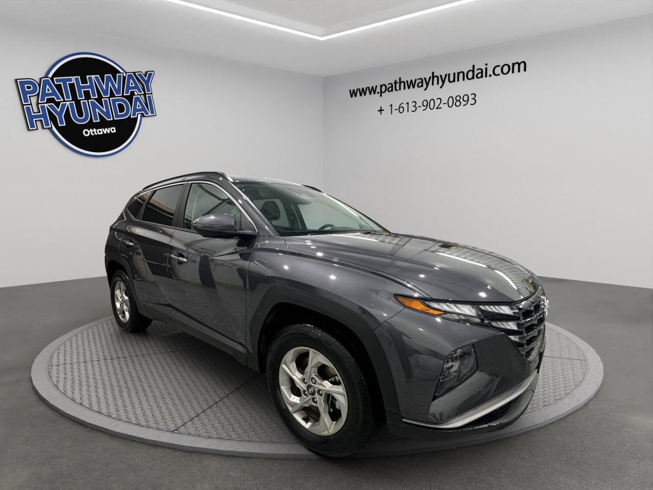 2024 Hyundai Tucson Preferred | Reverse Cam | Heated Seats Photo